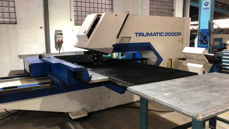 TRUMPF TC 2000 R CNC punching machine (1998) id10519